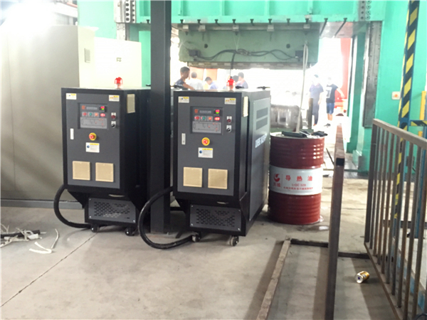 SMC模具加熱油溫機 (10)