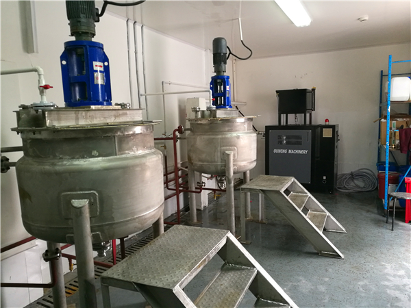 反應釜控溫油溫機如何選配-歐能機械為你解答