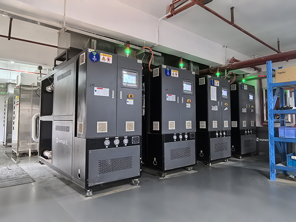 有機熱載體爐正常運行時膨脹槽內(nèi)應(yīng)保持哪種液位？