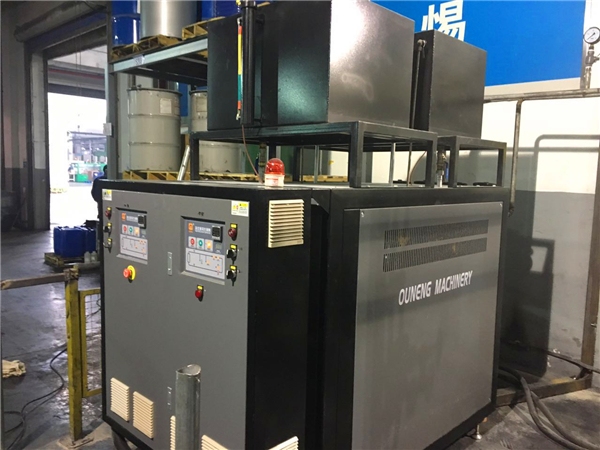 反應釜加溫方式哪種好？油溫機不錯的選擇