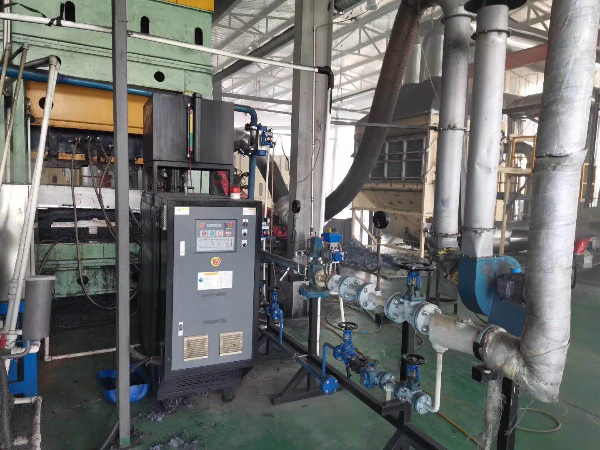 汽車內飾件專用模溫機怎么用？「歐能機械歐能機械」內飾件成型案例