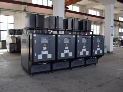 模溫機廠家如何選擇，選擇模溫機廠家從2方面對比