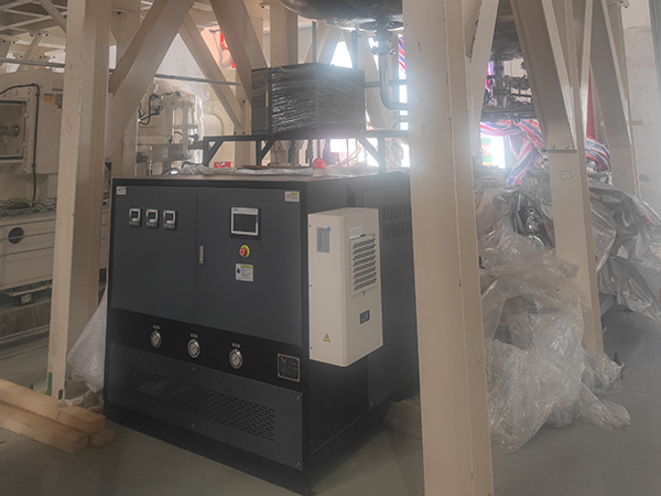 鋰電隔膜模溫機，提升鋰離子電池生產效率