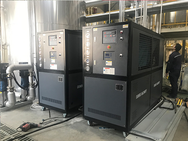 分離膜材料生產(chǎn)利器，風(fēng)冷式冷熱一體機(jī)提高生產(chǎn)效率